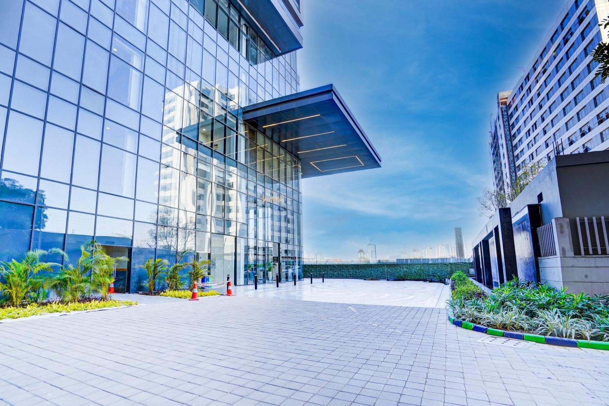 Sunday Hotels And Residences 古尔冈 外观 照片