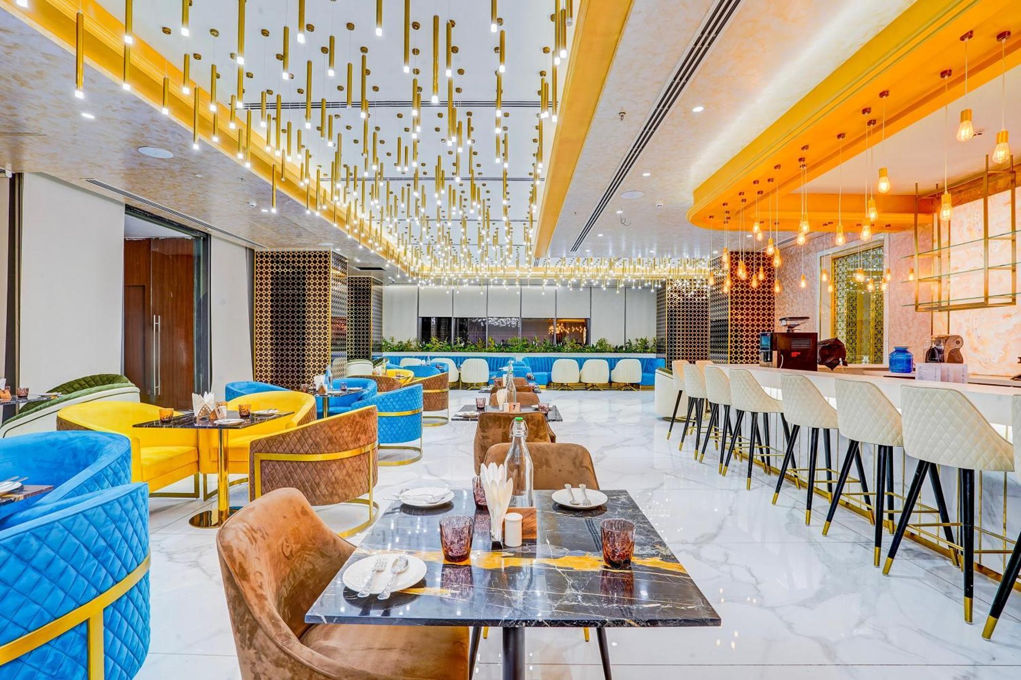Sunday Hotels And Residences 古尔冈 外观 照片