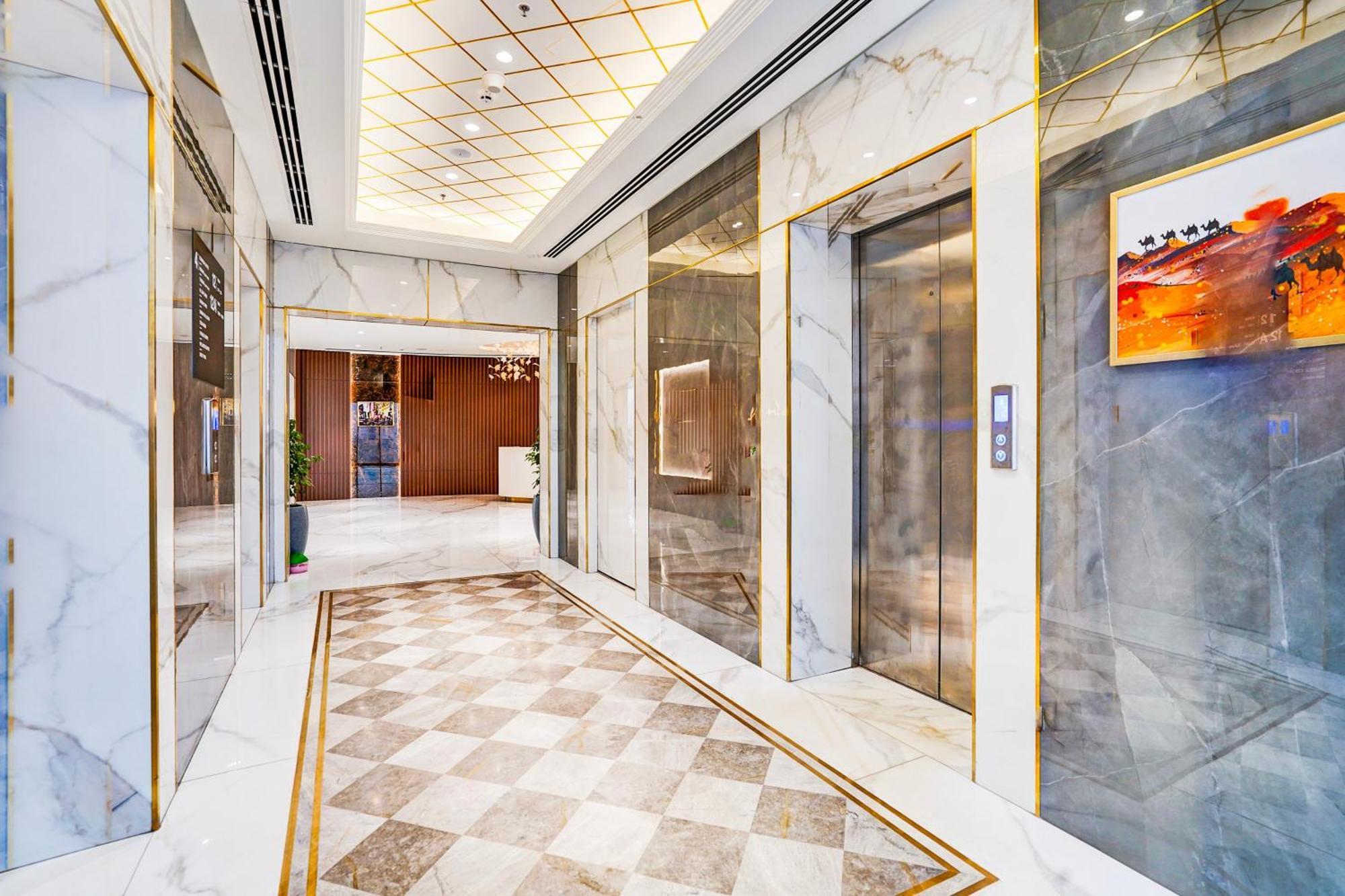 Sunday Hotels And Residences 古尔冈 外观 照片