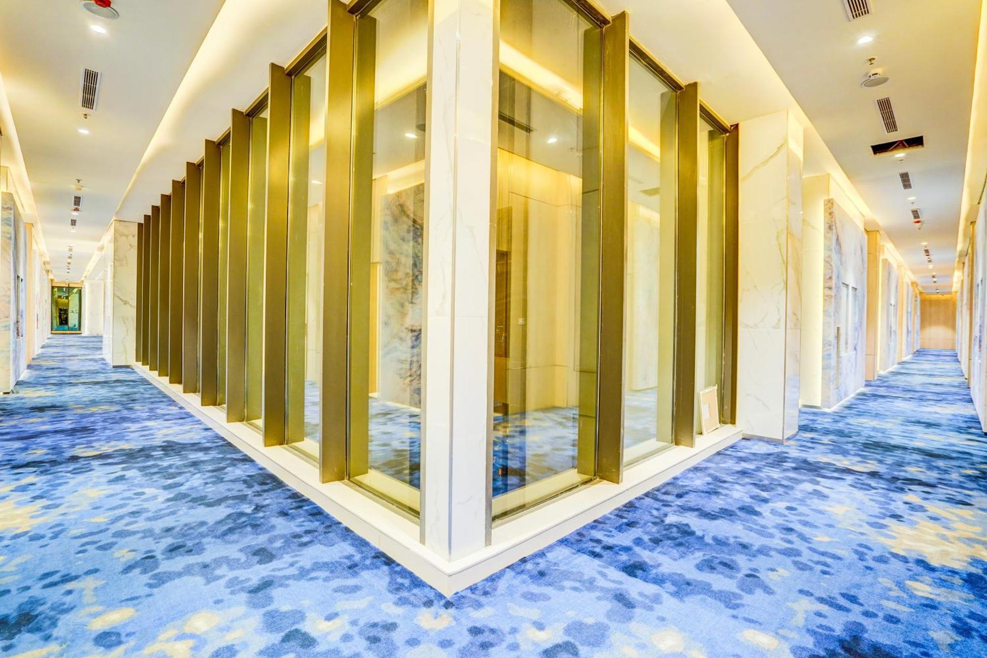 Sunday Hotels And Residences 古尔冈 外观 照片
